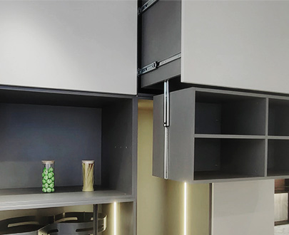 智能平移升降太空船